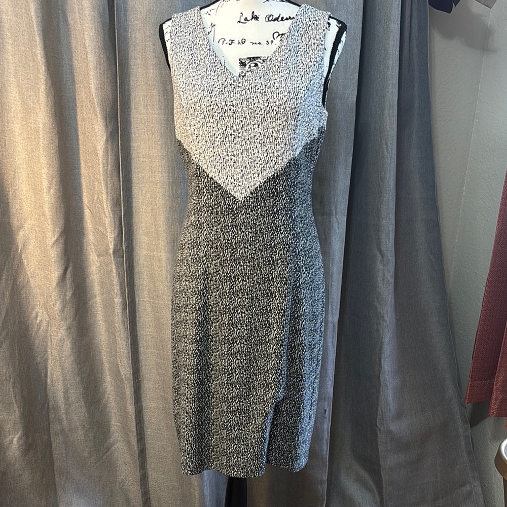 Elegant Gray Sleeveless Dress